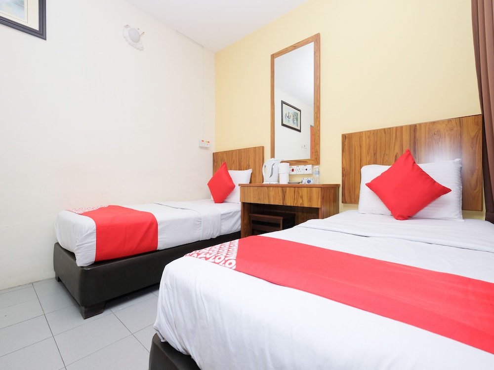 Deluxe Twin Room photo 3