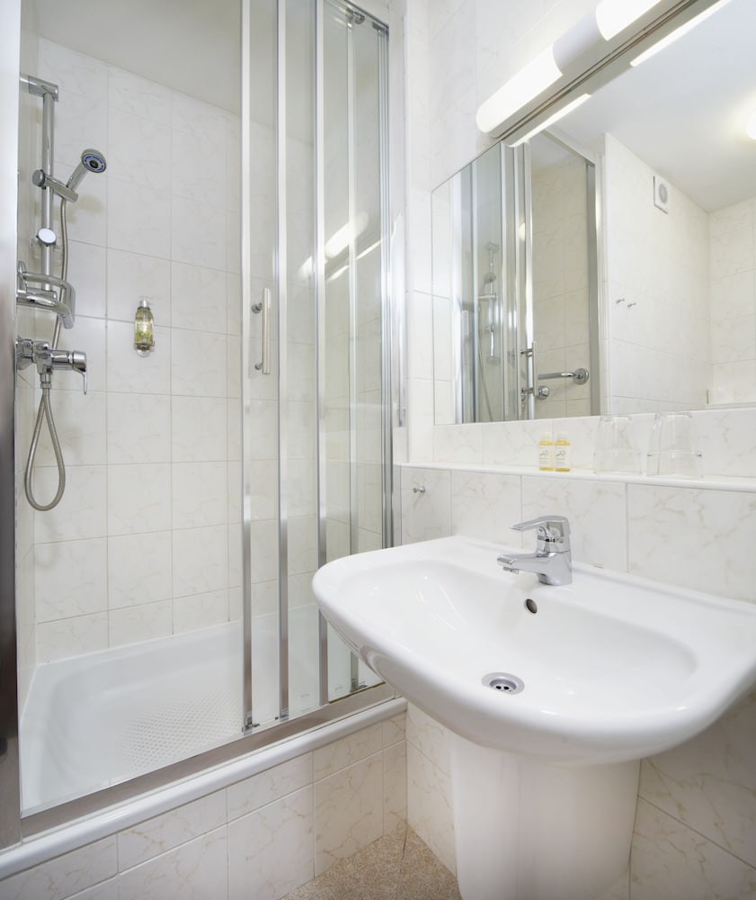 Deluxe Room, Pool Access - Photo 5