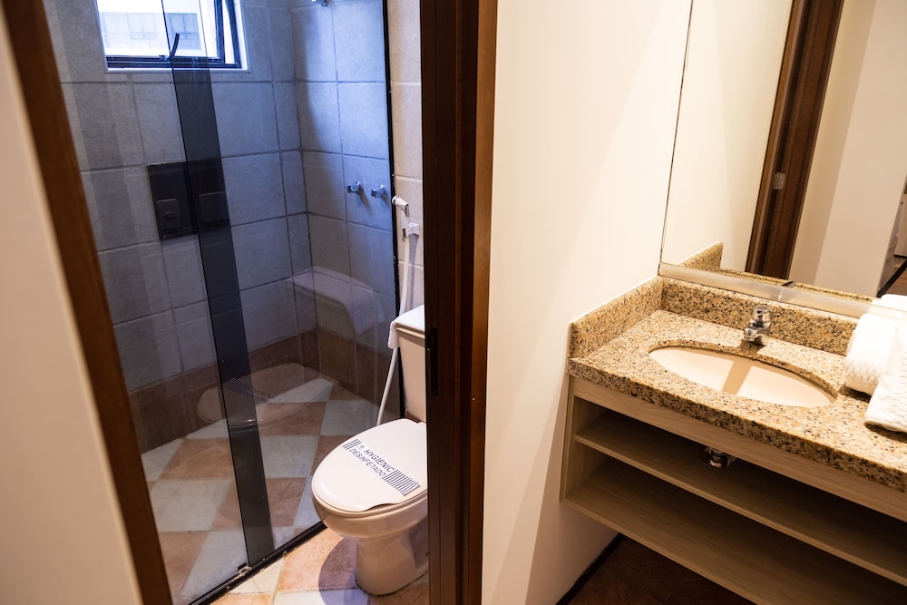 Deluxe Suite - Photo 3
