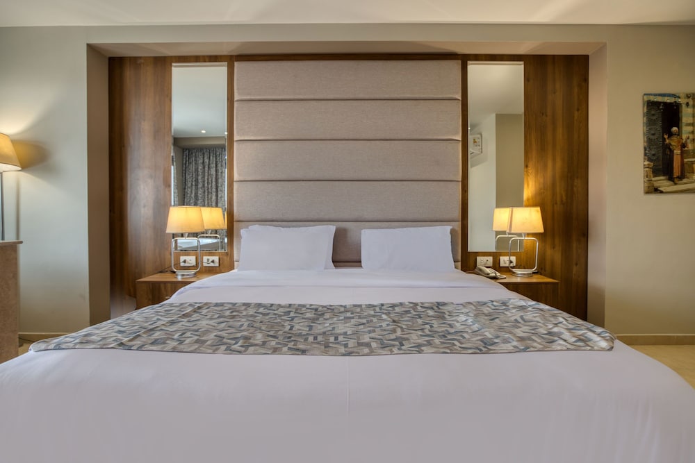 Junior Suite with Balcony