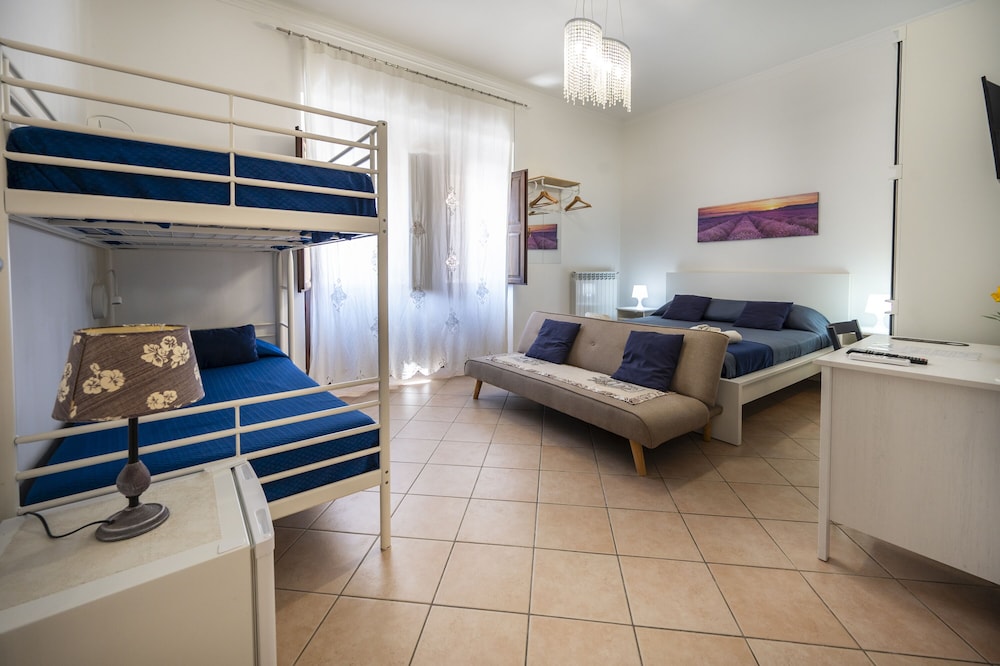 Standard Quadruple Room, Ensuite