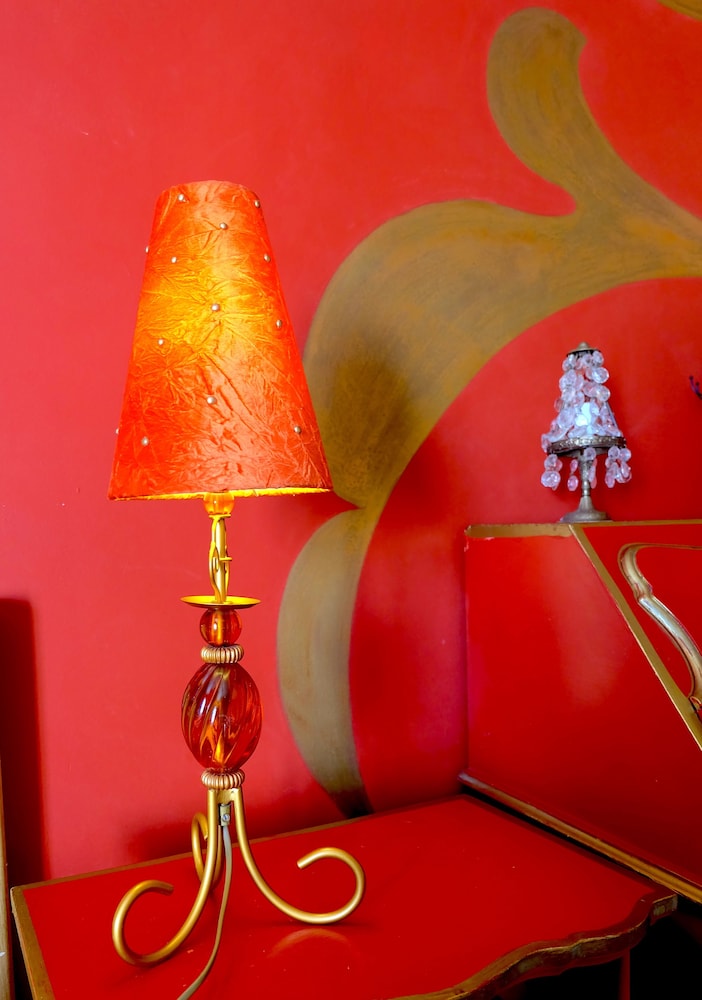 Honeymoon Room (Tango) photo 3