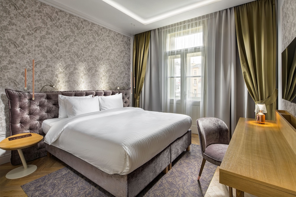 Premier Suite