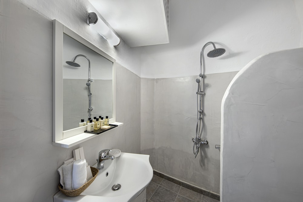 Two-Bedroom House with Caldera View - Photo 4