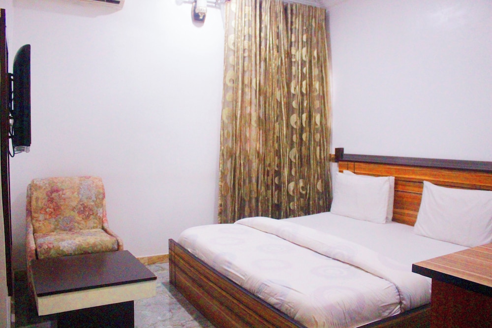 Standard Room - Photo 2