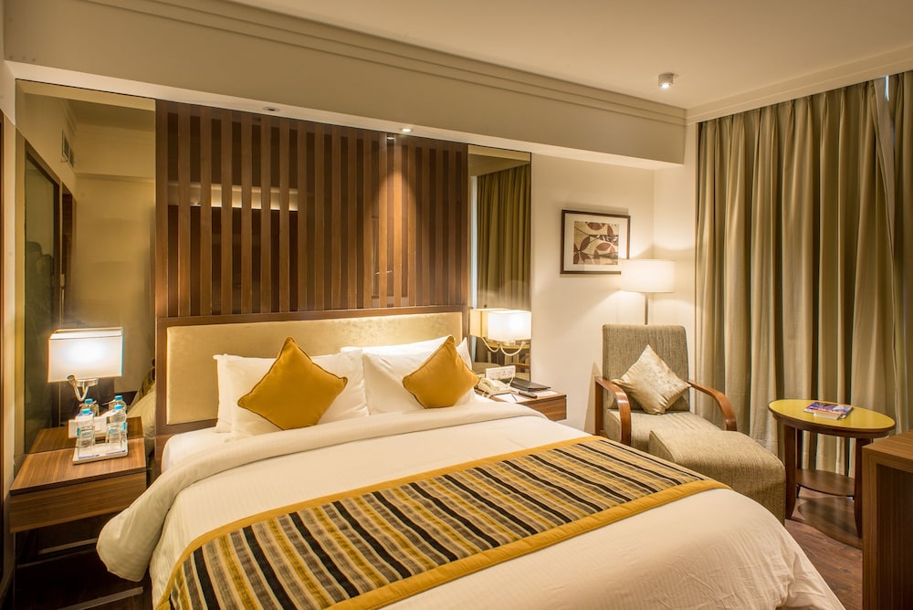 Junior Suite, 1 Double Bed - Photo 4