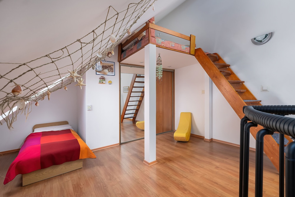 Apartment, 1 Bedroom, Balcony, Lake View