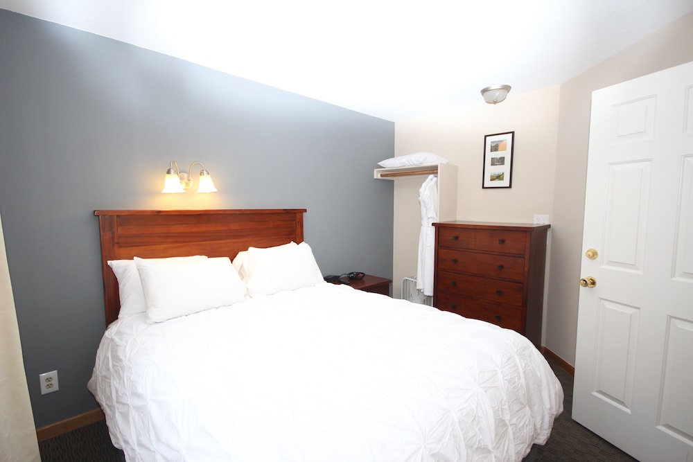Family Suite, 1 Bedroom, River View (upstairs)