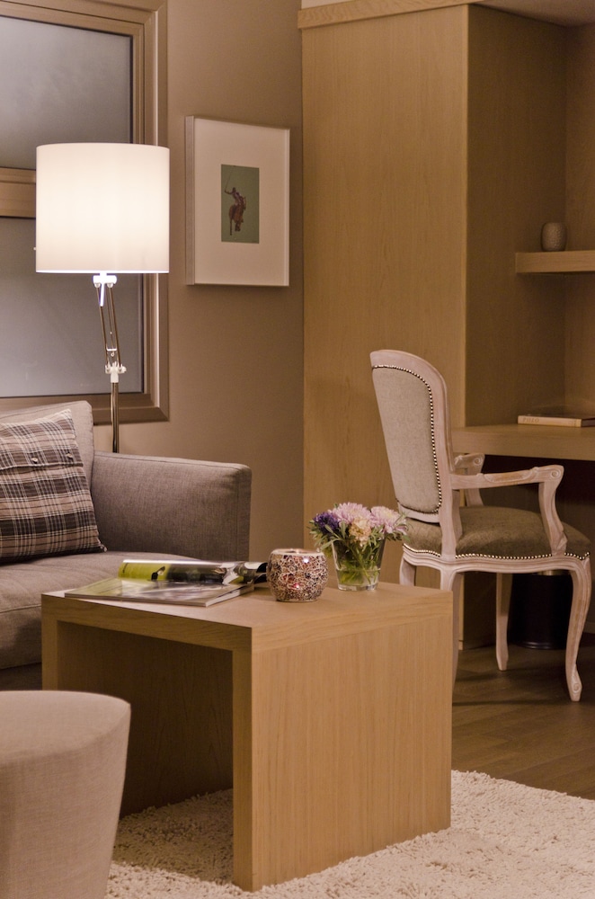 Executive Suite, Jetted Tub, Bay View photo 3