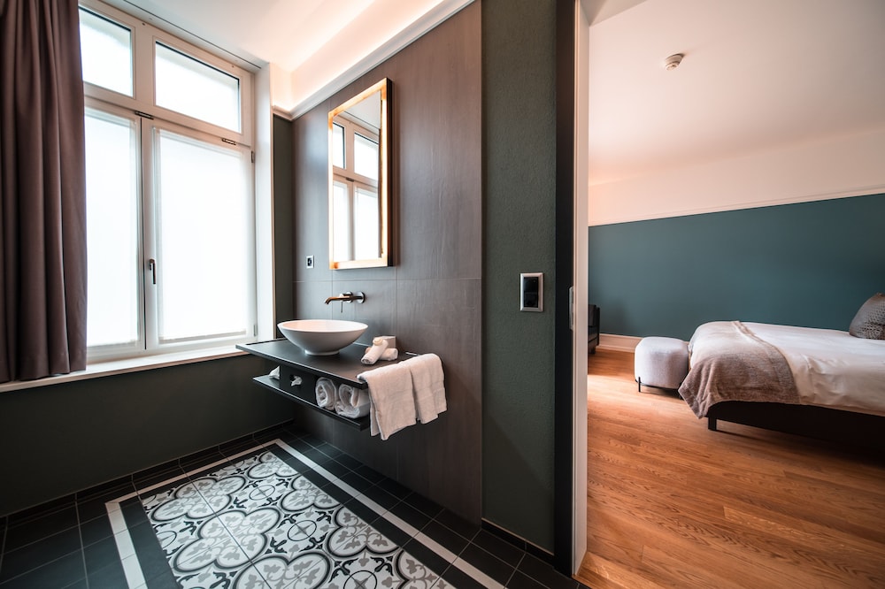 Modern, air-conditioned rooms, with balcony