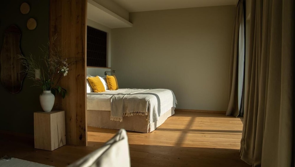 Junior Suite, Garden View
