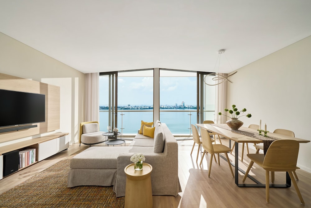 3 Bedroom Premier