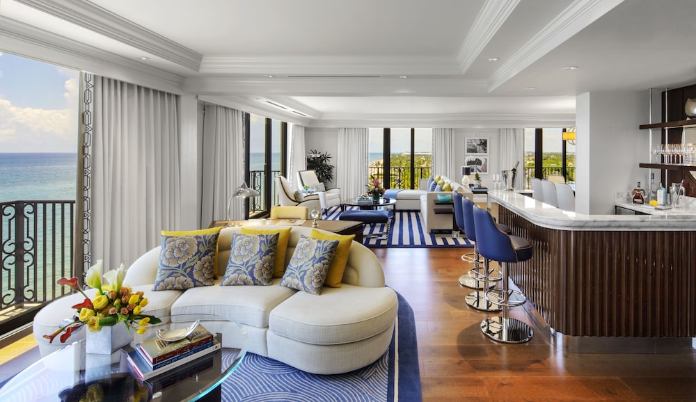 Suite, Oceanfront (Imperial)