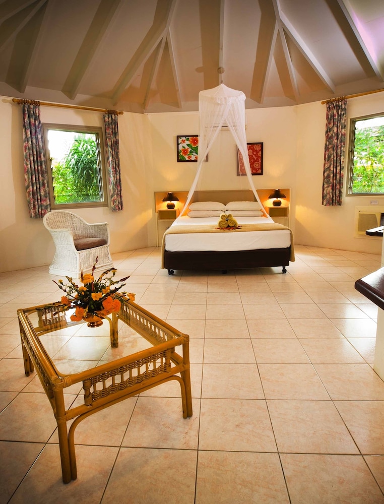 Basic Bungalow, 1 Queen Bed with Sofa bed, Garden View, photo 6