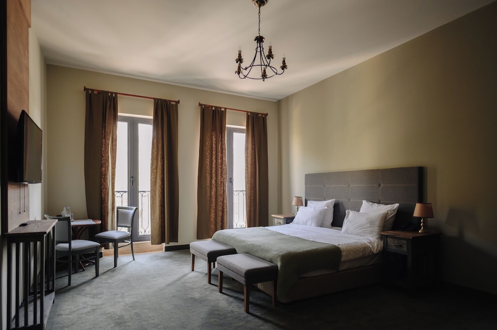 Standard Double or Twin Room, City View photo 1