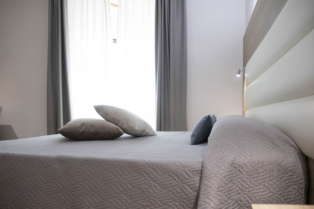 Family Triple Room - Photo 7