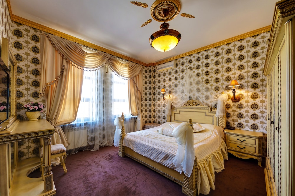 Royal Suite photo 1