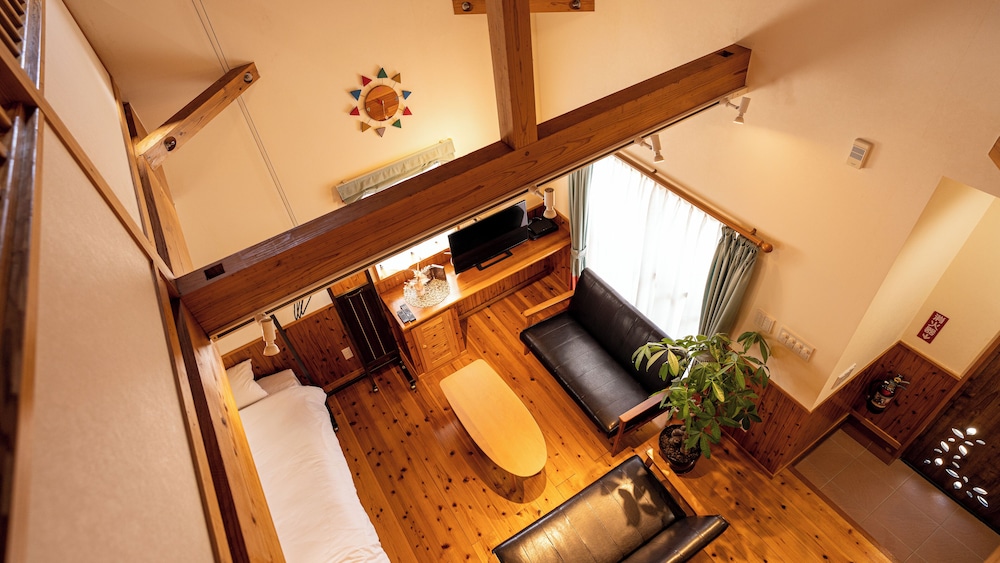 Basic Apartment photo 1