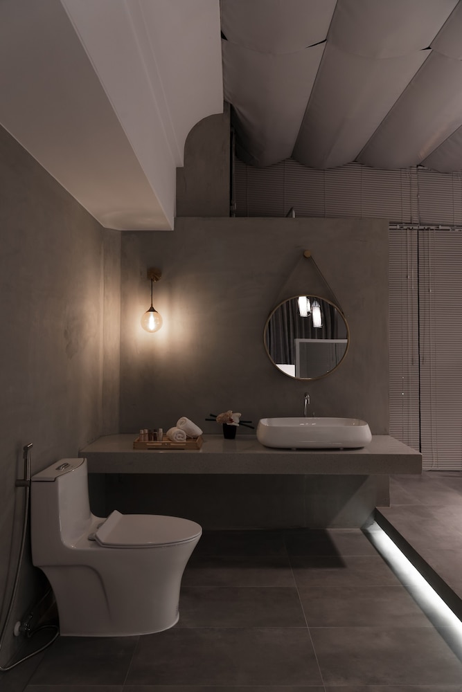 Deluxe Double Room, Balcony - Photo 6