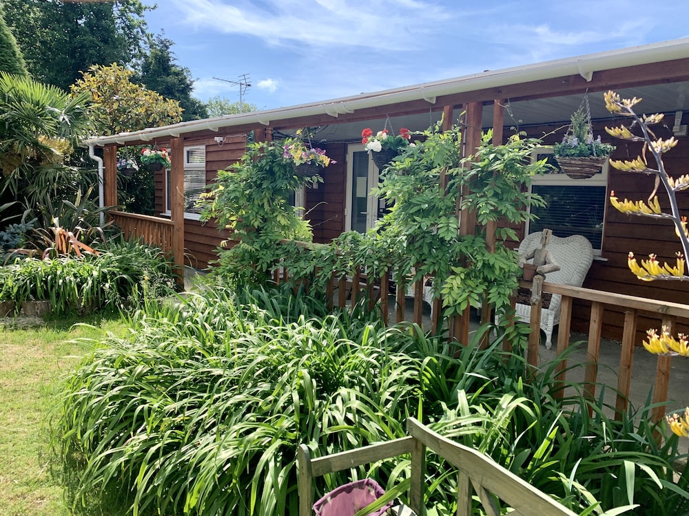 Comfort Double Room, Ensuite, Garden View (King (No 6)) photo 2