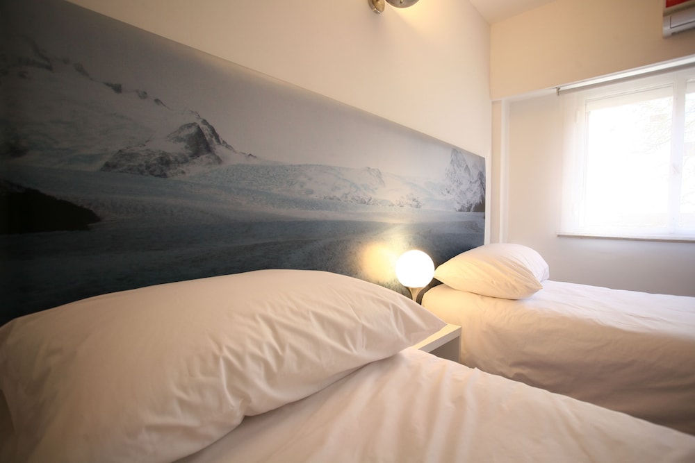 Standard Twin Room photo 2