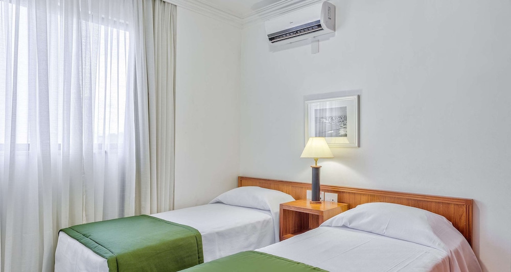 Standard Room, 2 Twin Beds, Kitchenette (42SQM, Free WiFi, Living Room) photo 1