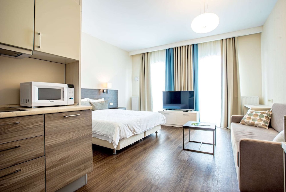 Deluxe Room, 1 King Bed, Non Smoking