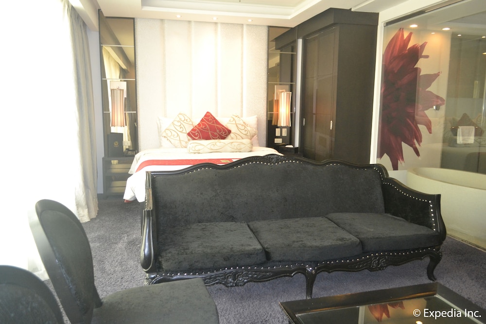Residential Suite photo 1