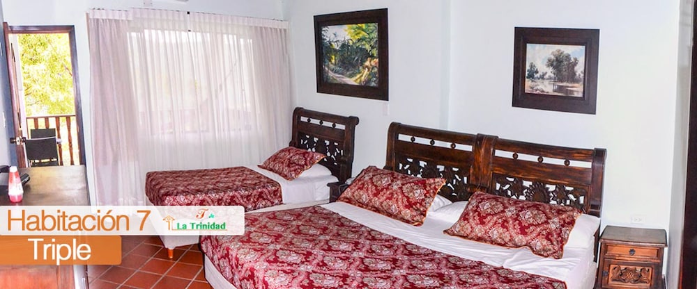 Triple Room, Multiple Beds photo 3