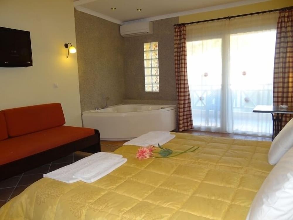 Suite, 1 Bedroom photo 1
