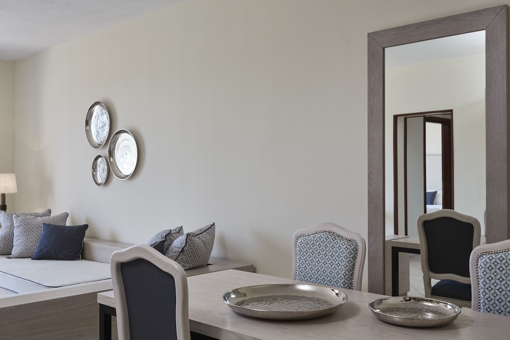 Deluxe Suite, Sea View photo 3