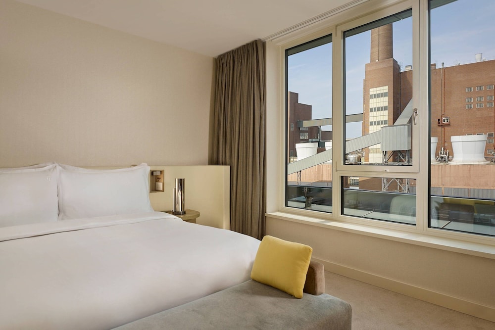 Signature Suite, 1 King Bed