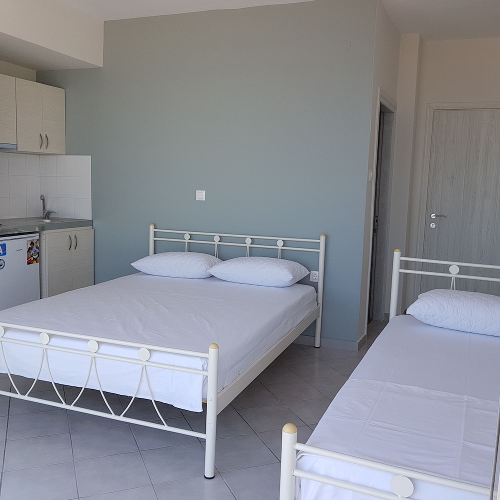 Panoramic Studio, Multiple Beds, Non Smoking photo 2
