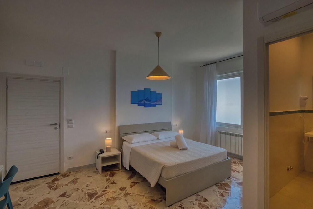 Triple Room, Sea View photo 2