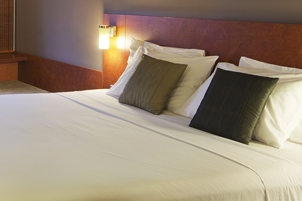 Superior Room, 1 King Bed (Riverside) - Photo 2