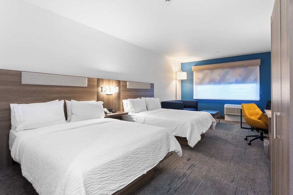 Standard Room, 2 Queen Beds, Mobility Accessible (Communications)