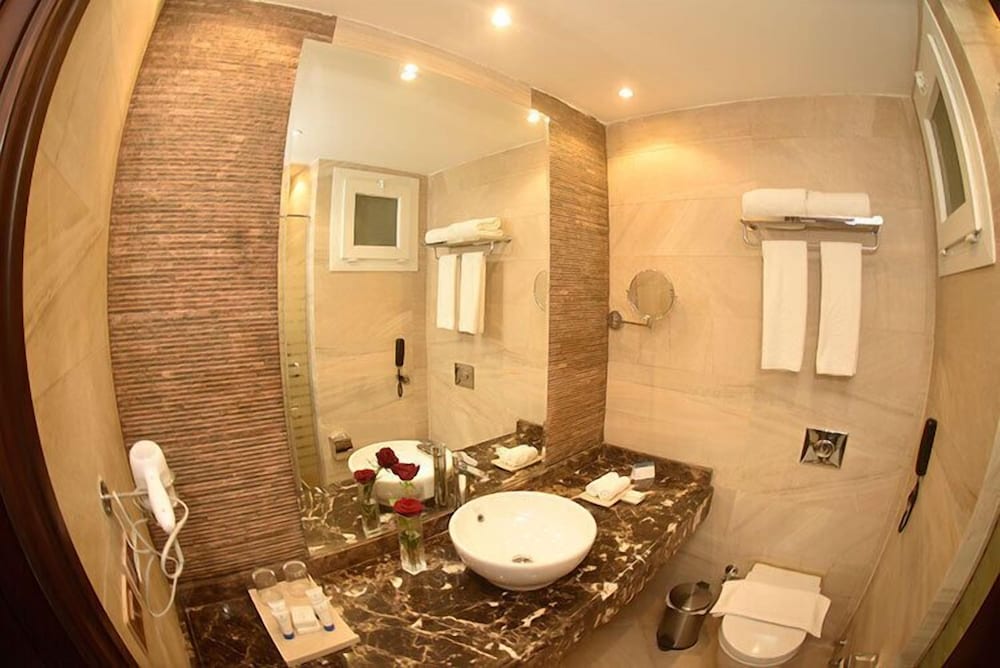 Deluxe Double Room, Pool View photo 3