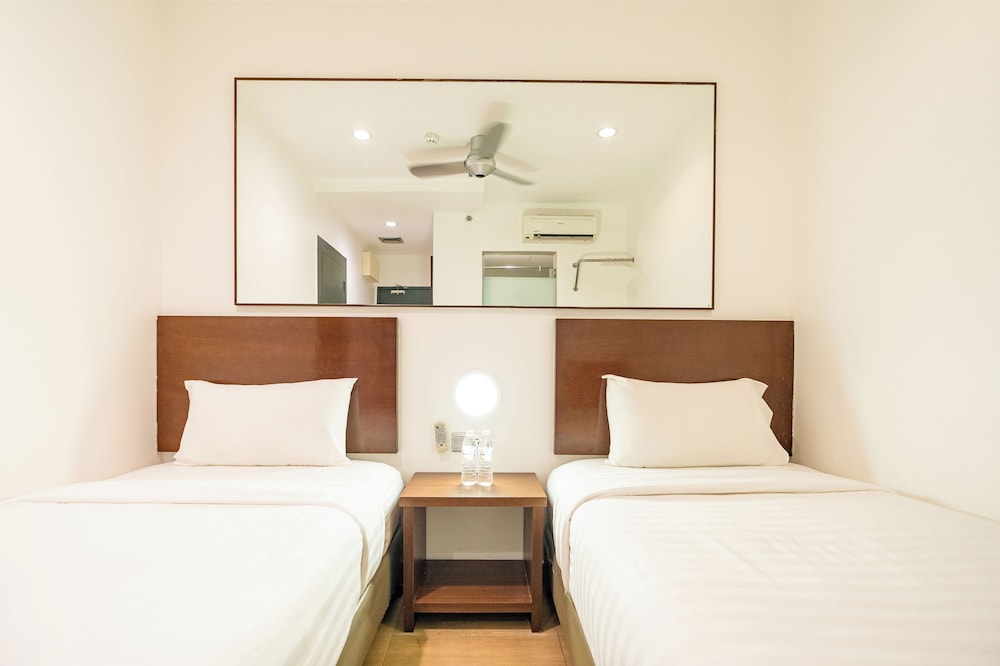 Quad Room A photo 2
