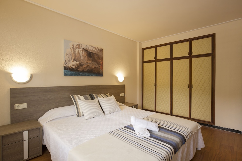 Villa, 6 Bedrooms, Private Pool photo 2