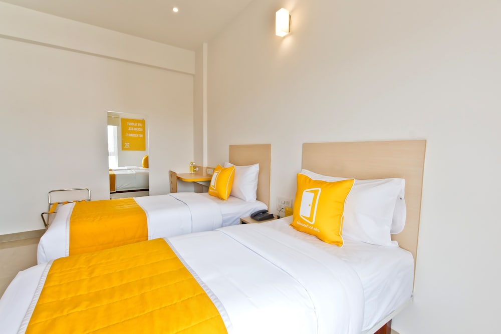 Deluxe Twin Room - Photo 2