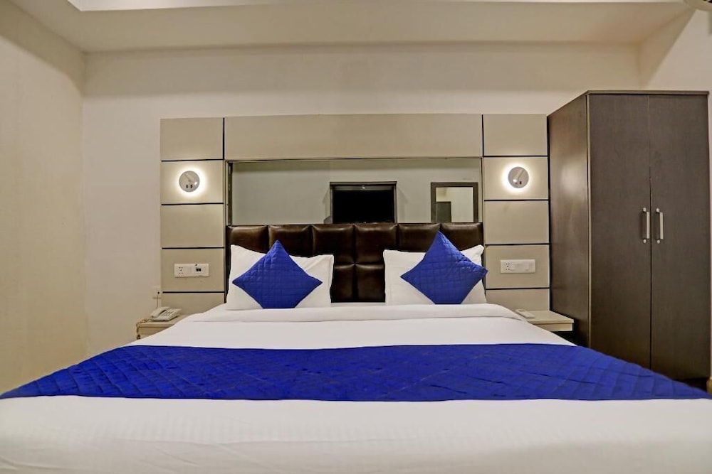 Deluxe Room - Photo 4
