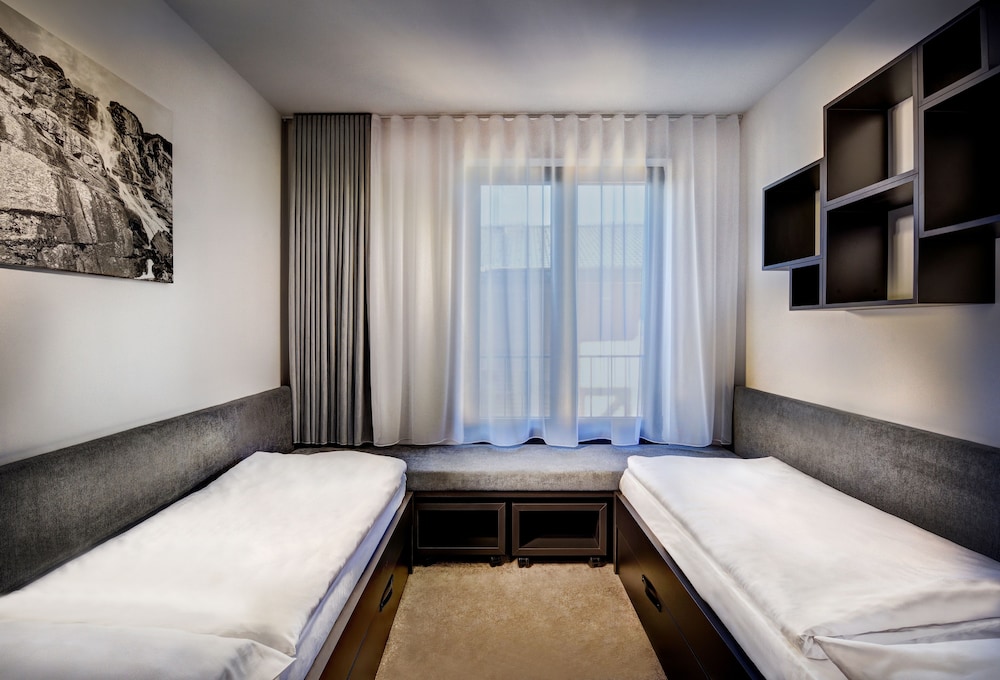 Apartment Modern, 2 Bedrooms photo 1