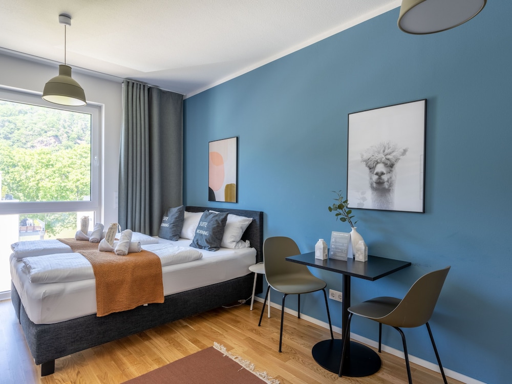 Suite M - Photo 1
