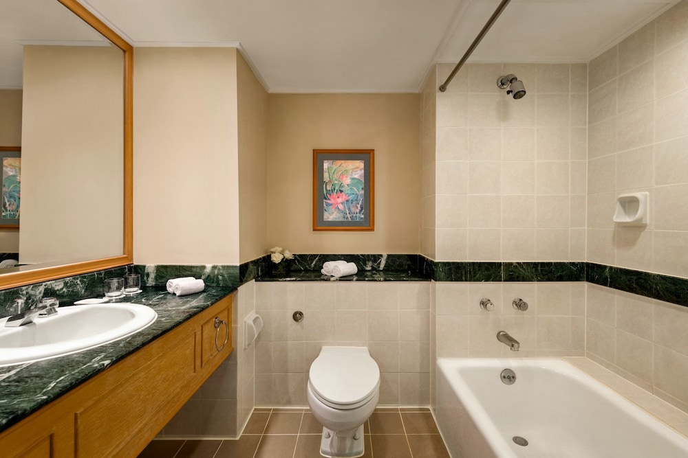 Superior Room, 1 King Bed, City View - Photo 5
