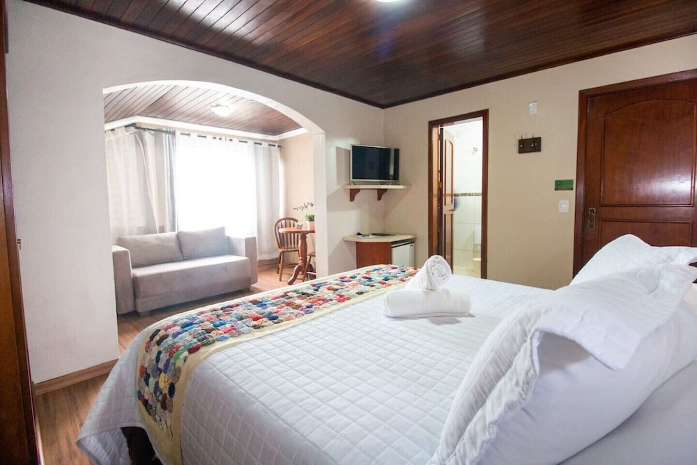 Luxury Suite, Jetted Tub, Garden View photo 1