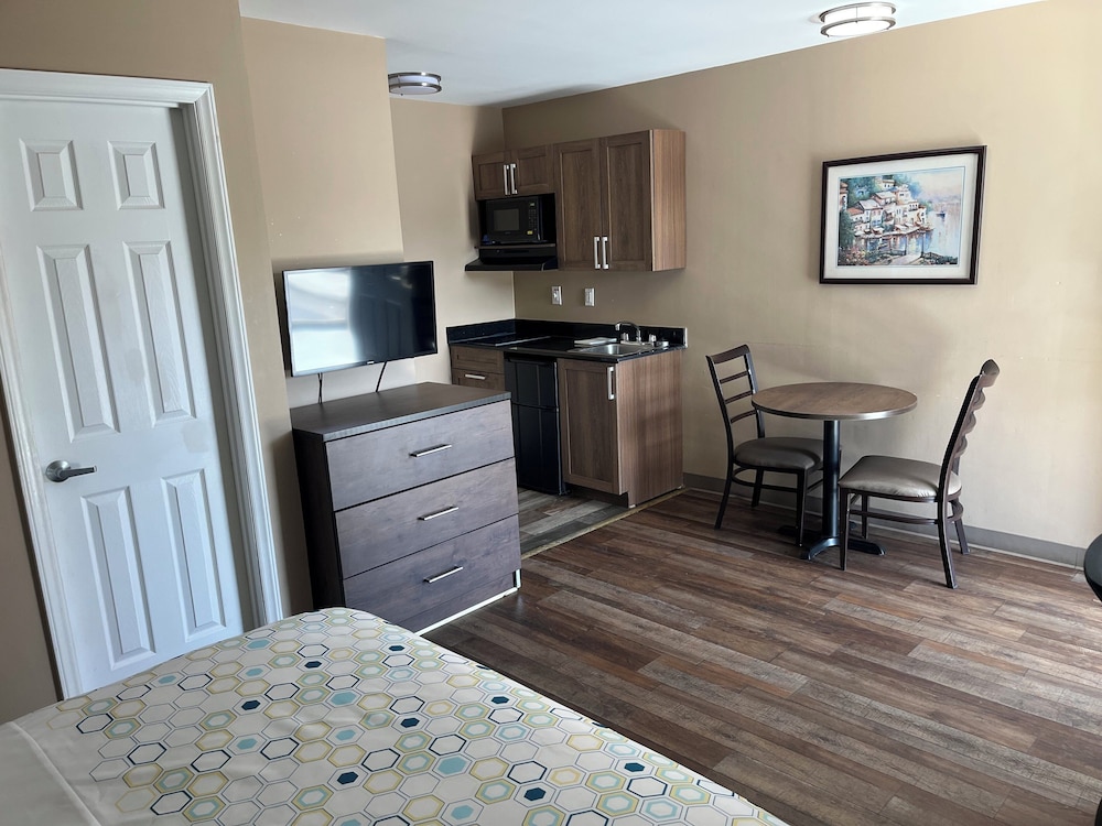 HomeTowne Studios & Suites by Red Roof Charlotte - Ballantyne, Billede 8