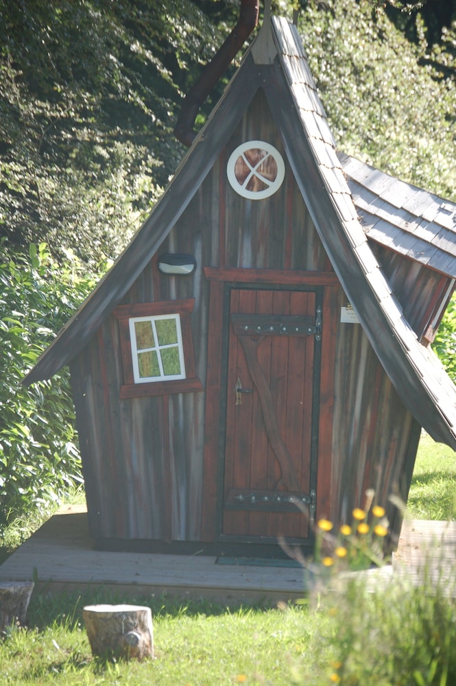 Cabin (Gribouille & Farfouille) photo 2