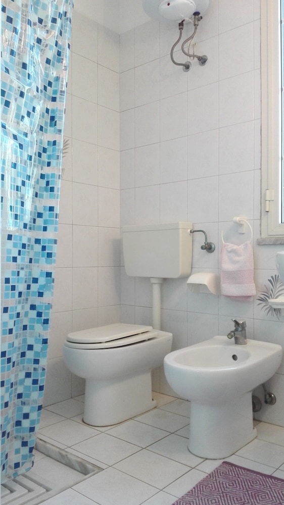 Family Villa, 4 Bedrooms, 2 Bathrooms, Garden Area photo 3