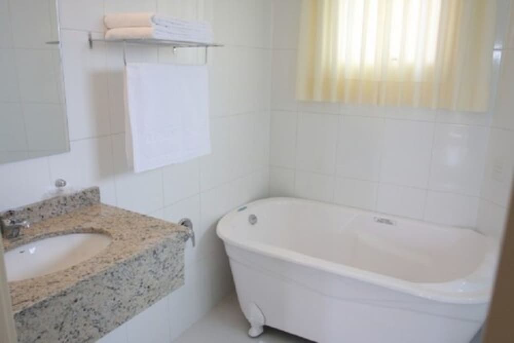 Superior Double Room, 1 Double Bed, Bathtub, photo 6