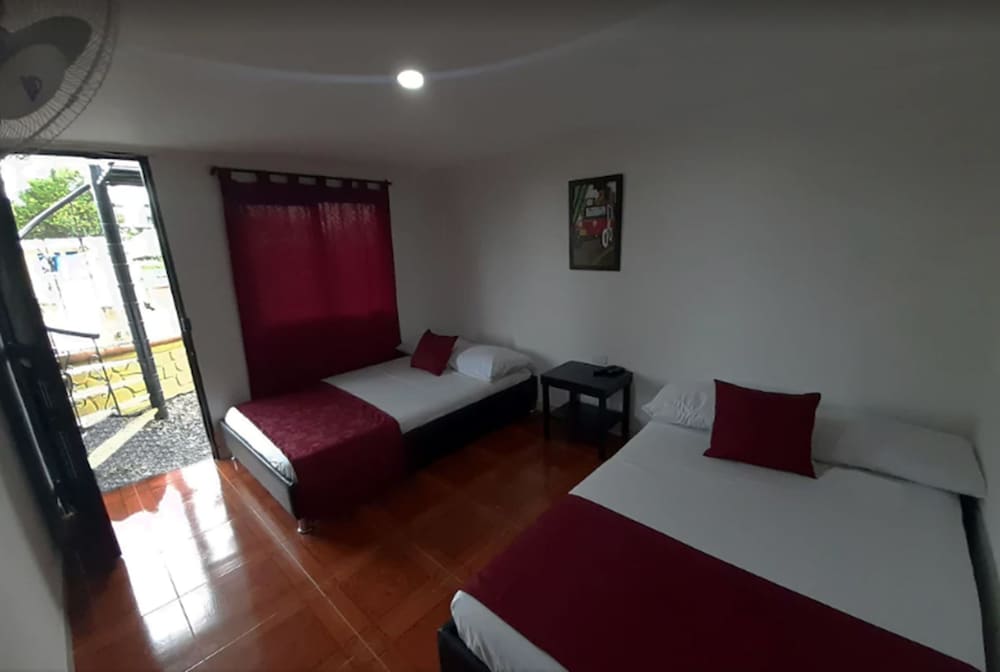 Basic Double Room photo 2